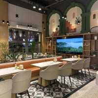 Cozy and modern hotel near airport