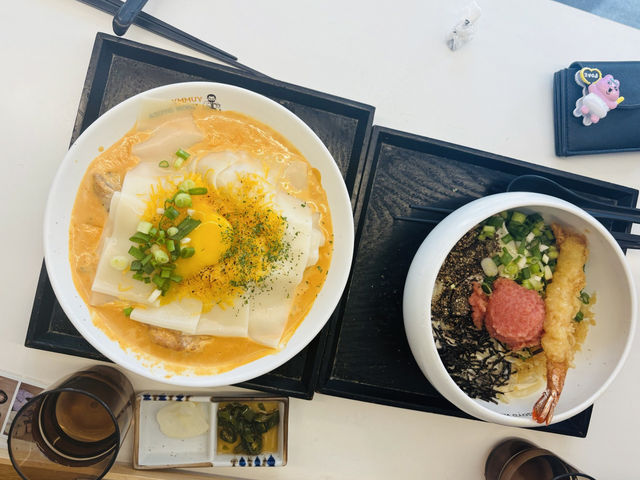 🇰🇷首爾・弘大這間對 i人超友善 延南洞人氣超寬烏龍麵！還有必吃炸餃子｜Yummy, Udon Gyoza  