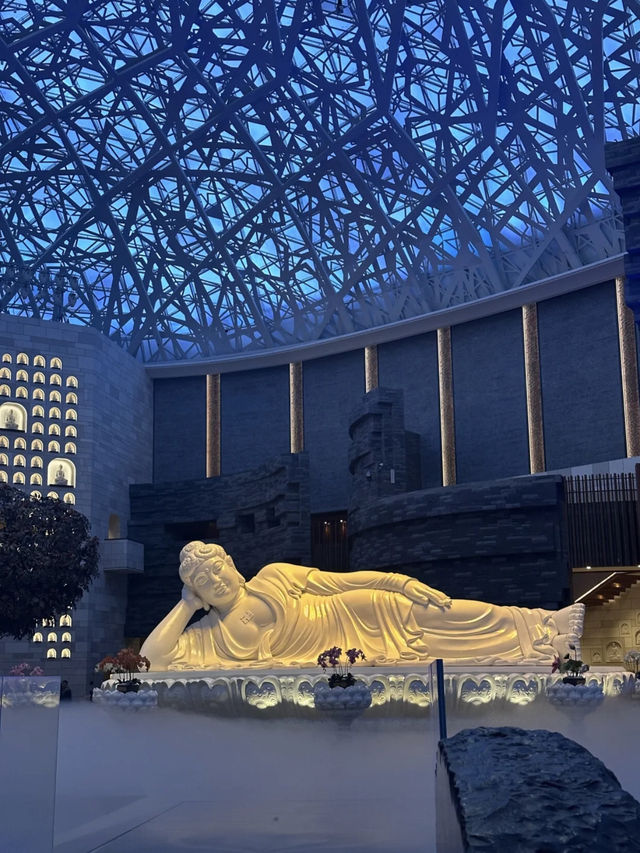 Regal Tranquility: Discovering Architectural Splendor in Nanjing