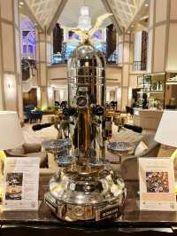 Raya Elegance at Pavilions Lounge