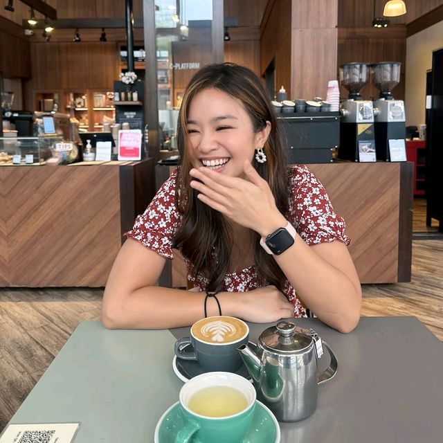 a nice cafe with good food