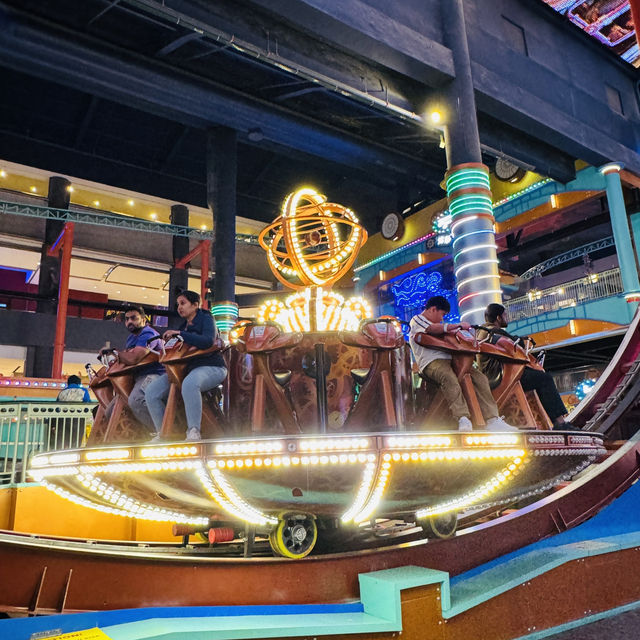 Skyscraper Wheel: Ferris Wheel with a Twist!