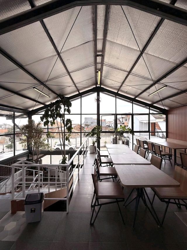 6 Points Cafe