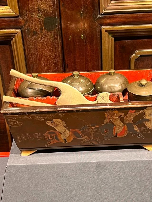 🌸 Hidden Treasures of the Nyonya World – Peranakan Museum Experience