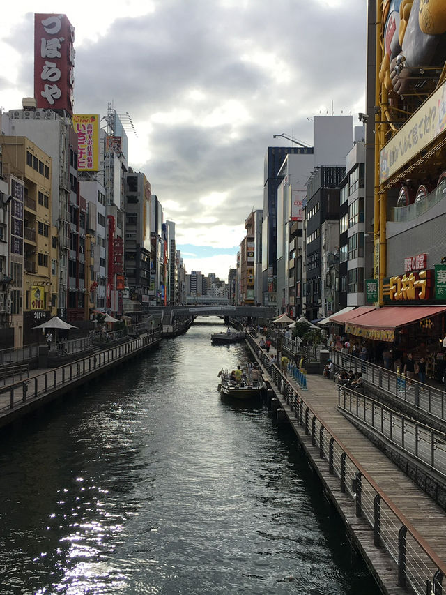 🏮 大阪道頓堀｜美食與霓虹交織的熱鬧街區 