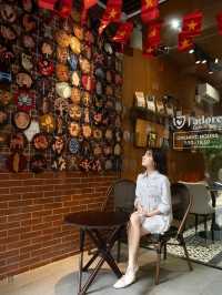 J’ADORE Cafe & Art Exhibition