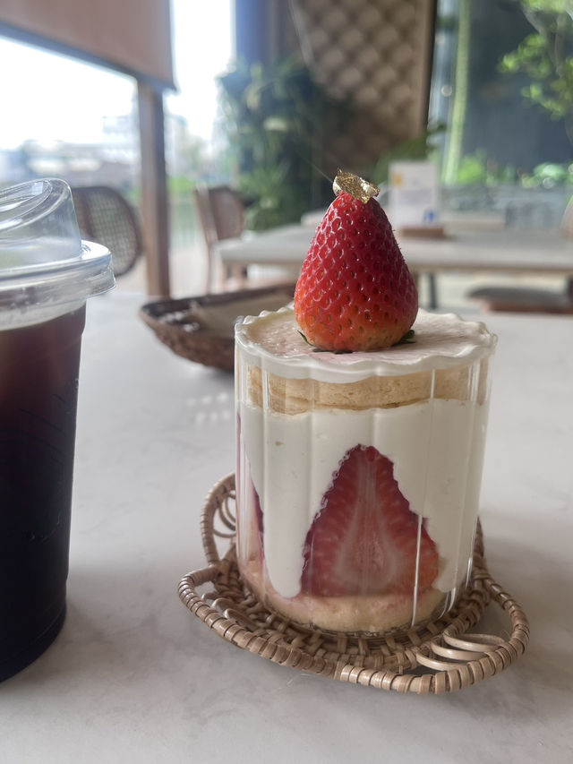 【アユタヤ】アユタヤ駅すぐ近く🚃お洒落なカフェ☕️TEWA cafe