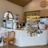 Boonsom คาเฟ่ คาเฟ่ลับกลางทุ่งนา