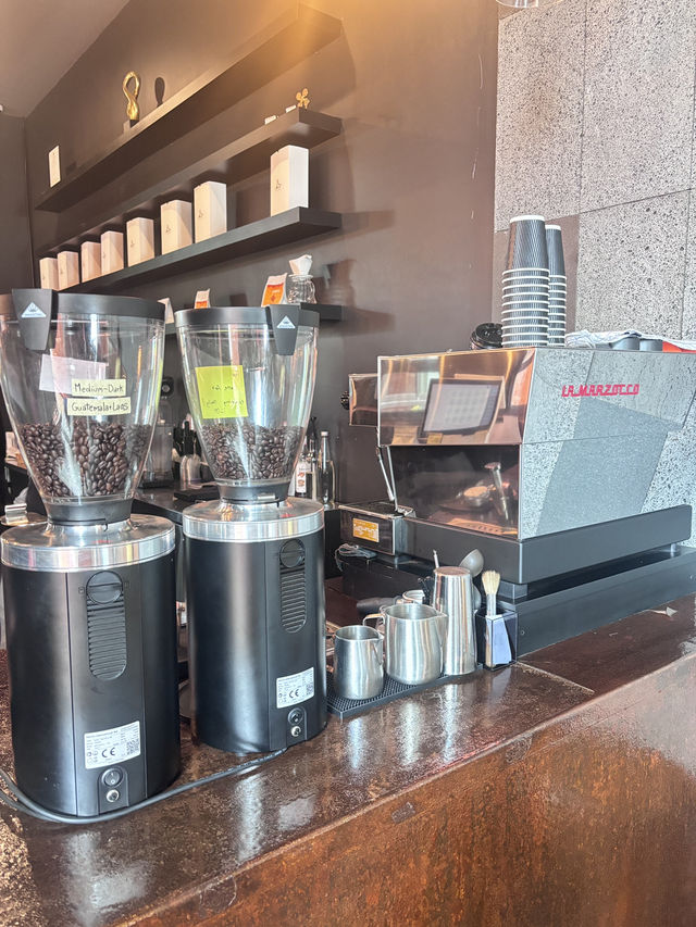 Clot cafe