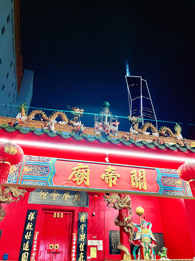 Day 1 KL City Walk – Spiritual Pause at Guan Di Temple, Chinatown 