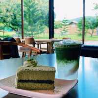 Glamp./cafe เป็นคาเฟ่สไตล์มินิมอล