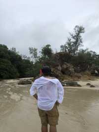ฟังเสียงฝนบนเกาะเงียบ ๆ กลางทะเลใต้