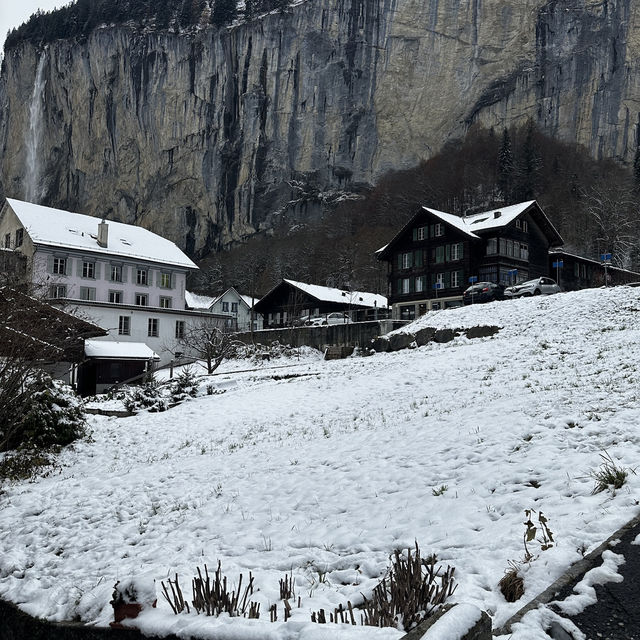Unforgettable Lauterbrunen White Snow in Lauterbrunnen: A Winter Wonderland
