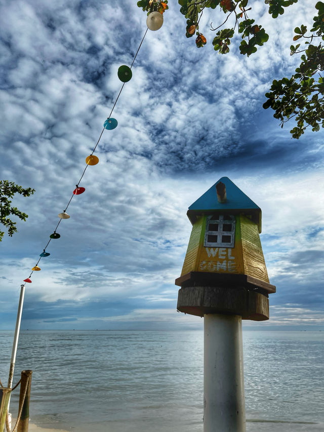 Where Seafood Meets Sunset: Coastal Charm at Hai Boey Seafood 