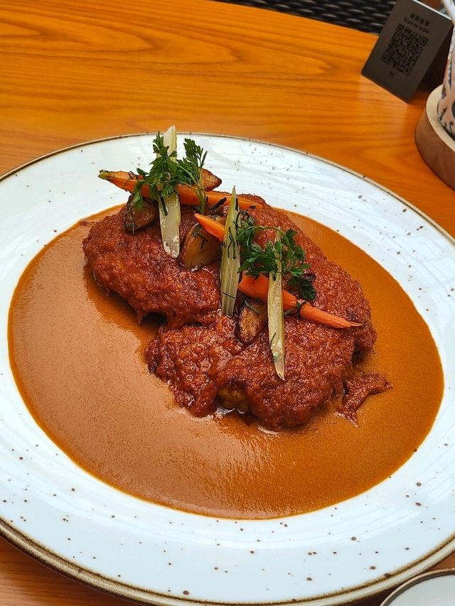 美高梅 玻璃天幕下嘆葡國美食