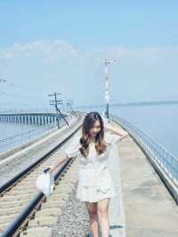รถไฟลอยน้ำลพบุรี