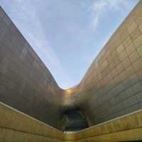 🇰🇷 DDP: Seoul’s Architectural Gem of Futuristic Flair