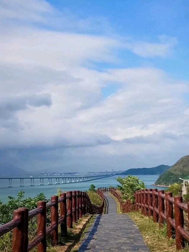 🚢🌆 Sail, Chill & Enjoy! | Hong Kong Harbour Cruise Experience 🇭🇰💦