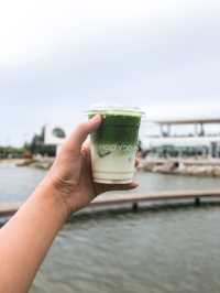 Moo Yoo Rose House คาเฟ่นครปฐมริมทะเลสาบ✨