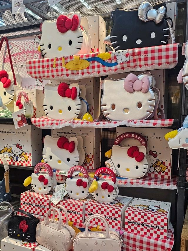 超多卡通人物的聯成產品