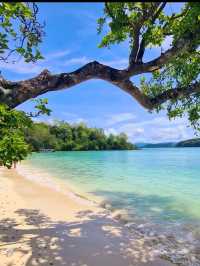 Langkawi on a Budget: Crystal Clear Water, Island Adventures & Sunset Views 🌊🌅