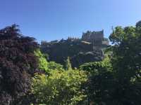 Exploring Edinburgh Castle: Where History Meets Magic ✨🏰  