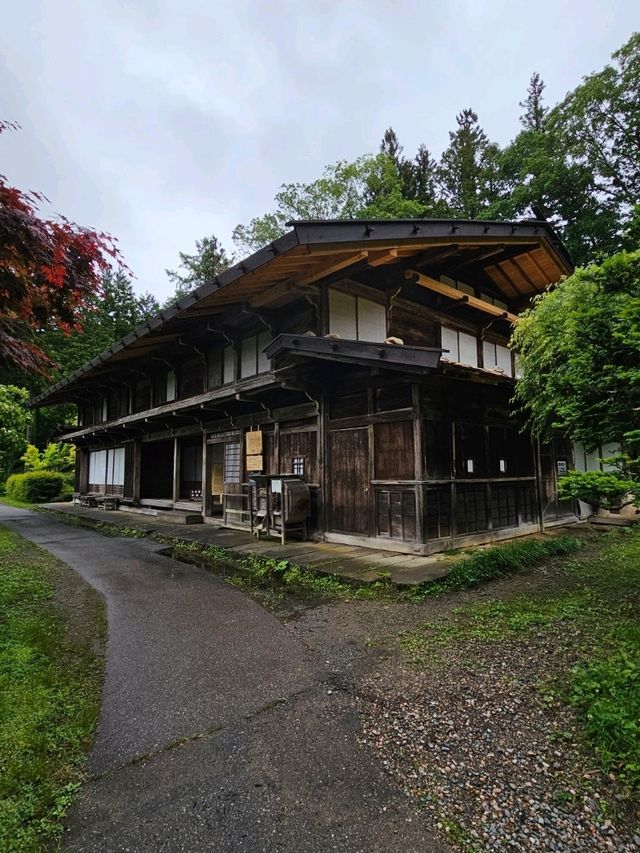 茅草屋頂下的匠心設計〔飛驒之里・舊前田住所〕
