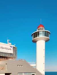 Yeongdo Lighthouse, Busan: A Historic Beacon with Sweeping Coastal Views