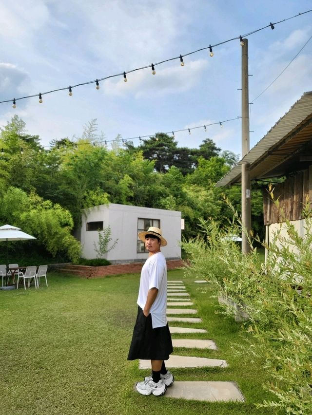 여름감성 초록 정원이 예쁜 상주카페