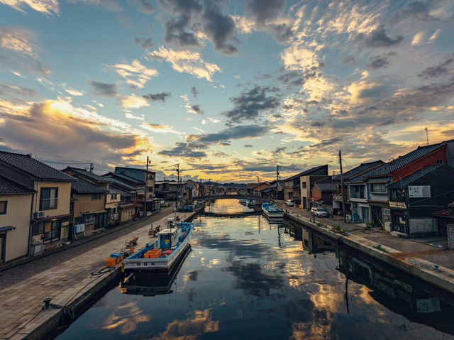 日本🇯🇵 威尼斯🛳️🌄新湊內川運河
