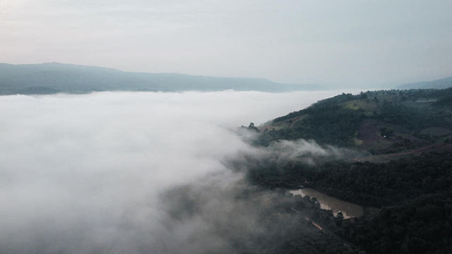 จุดกางเต็นท์จังหวัดเลย  นาท่อนแคมป์วิว วิว 360  
