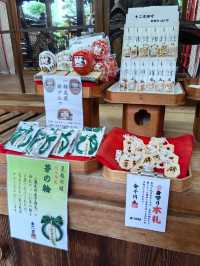 去京都摸下發達牛