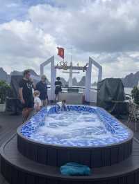 下龍灣Cozy Bay Cruise遊輪