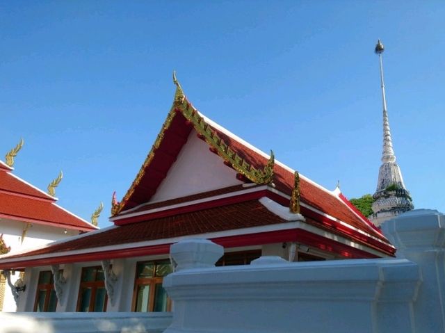ชม..วัดชนะสงคราม