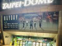 Mayday fantasy in a day at Taipei (July)