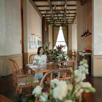 ร้านอาหารสุดหรูกลางกรุง
