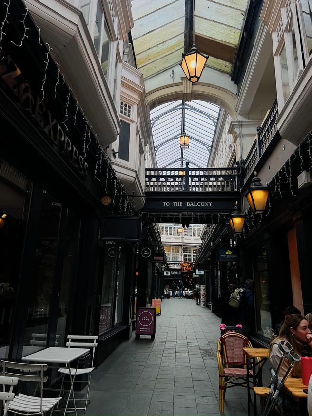 London and Bath Moments