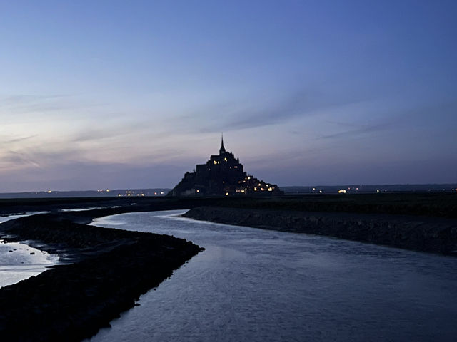 Mont-Saint Michel มหาวิหารกลางน้ำแห่งนอร์มังดี