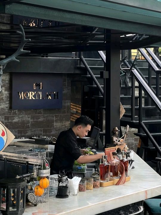 Moonlight Sky Bar