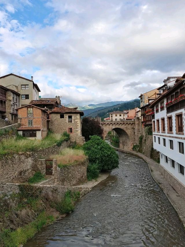 Cozy Streets and Mountain Feels in Potes