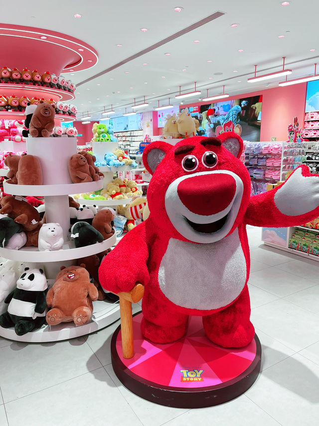 Discover Delight at Miniso – One Utama’s Must-Visit Gift Haven