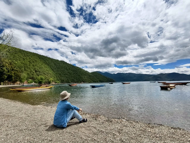 瀘沽湖的風景，像一首寫不完的情詩｜女神灣 