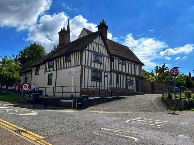 🏰 Walden Castle – A Norman Legacy in Saffron Walden 🏰