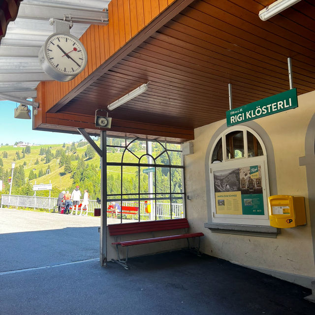 Through Time and Clouds – Mount Rigi by 🚂 Train 
