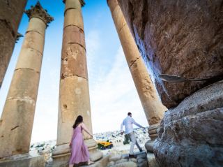 Swaying Columns and Echoes – Jerash That Still Breathes