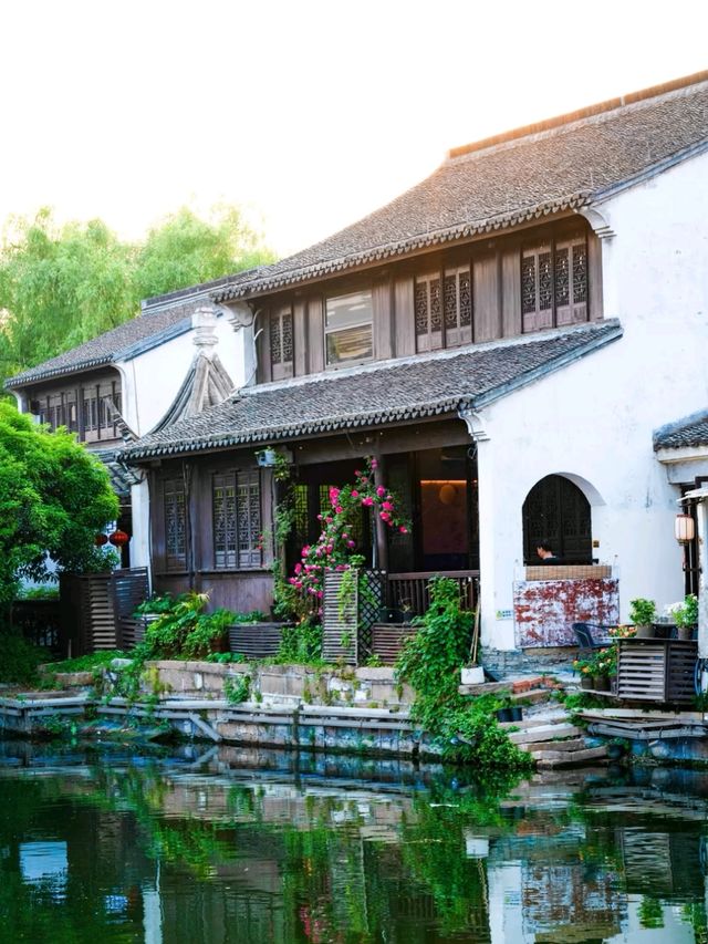 Where East Meets West: Exploring the Elegant Streets of Nanxun