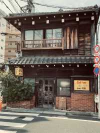 大正築の町屋を利用したカフェ ふわふわたまごサンドが人気