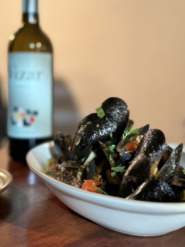 서촌의 아늑한 와인 바, 아인🍷