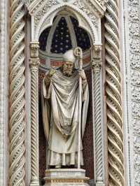 Solo in Florence, Again: A Love Affair with the Details