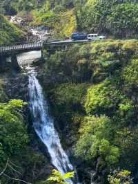 🌺 Waiʻanapanapa State Park – Maui’s Black Sand Paradise